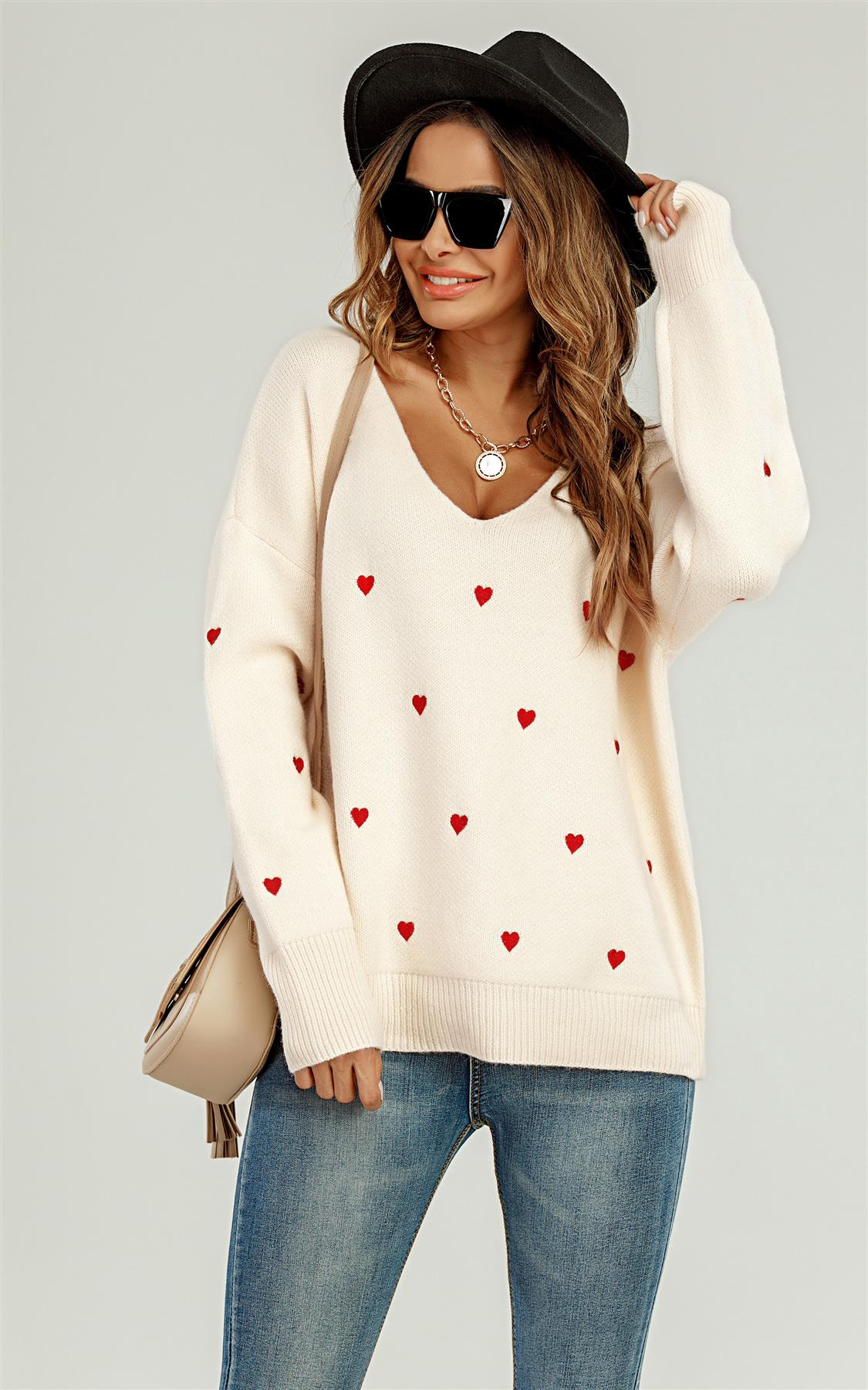 Embroidery Red Heart V Neck Jumper In Cream - AXON