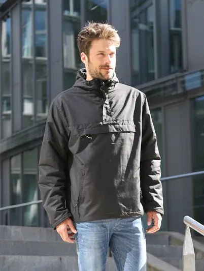 Essential Windbreaker - AXON