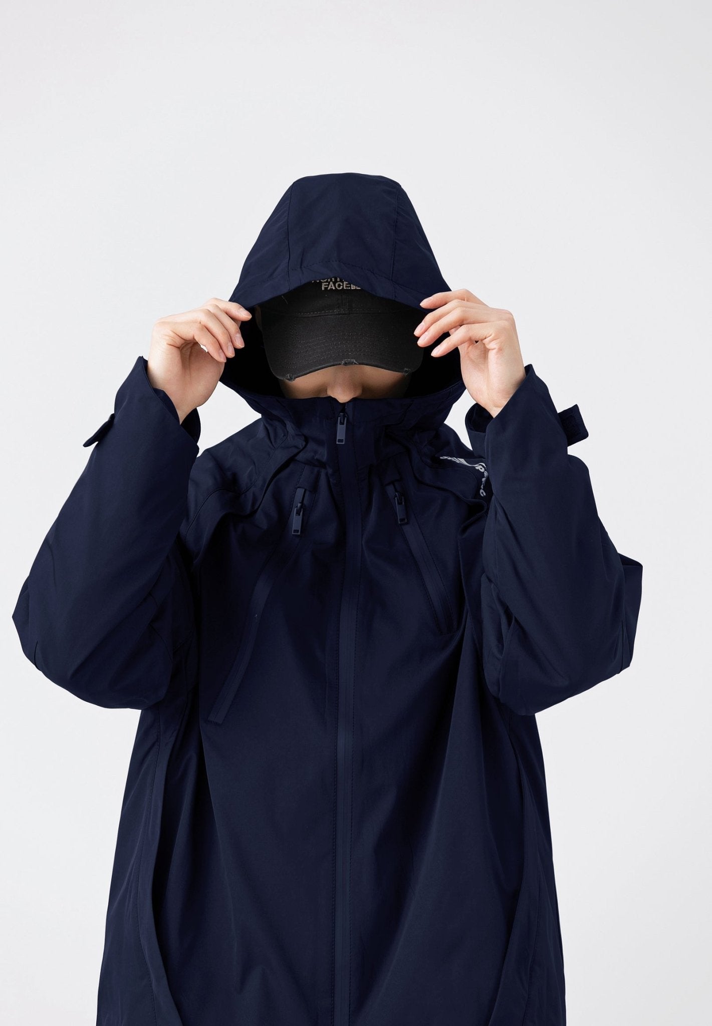Hooded Jacket Windproof Outerwear In Navy - AXON