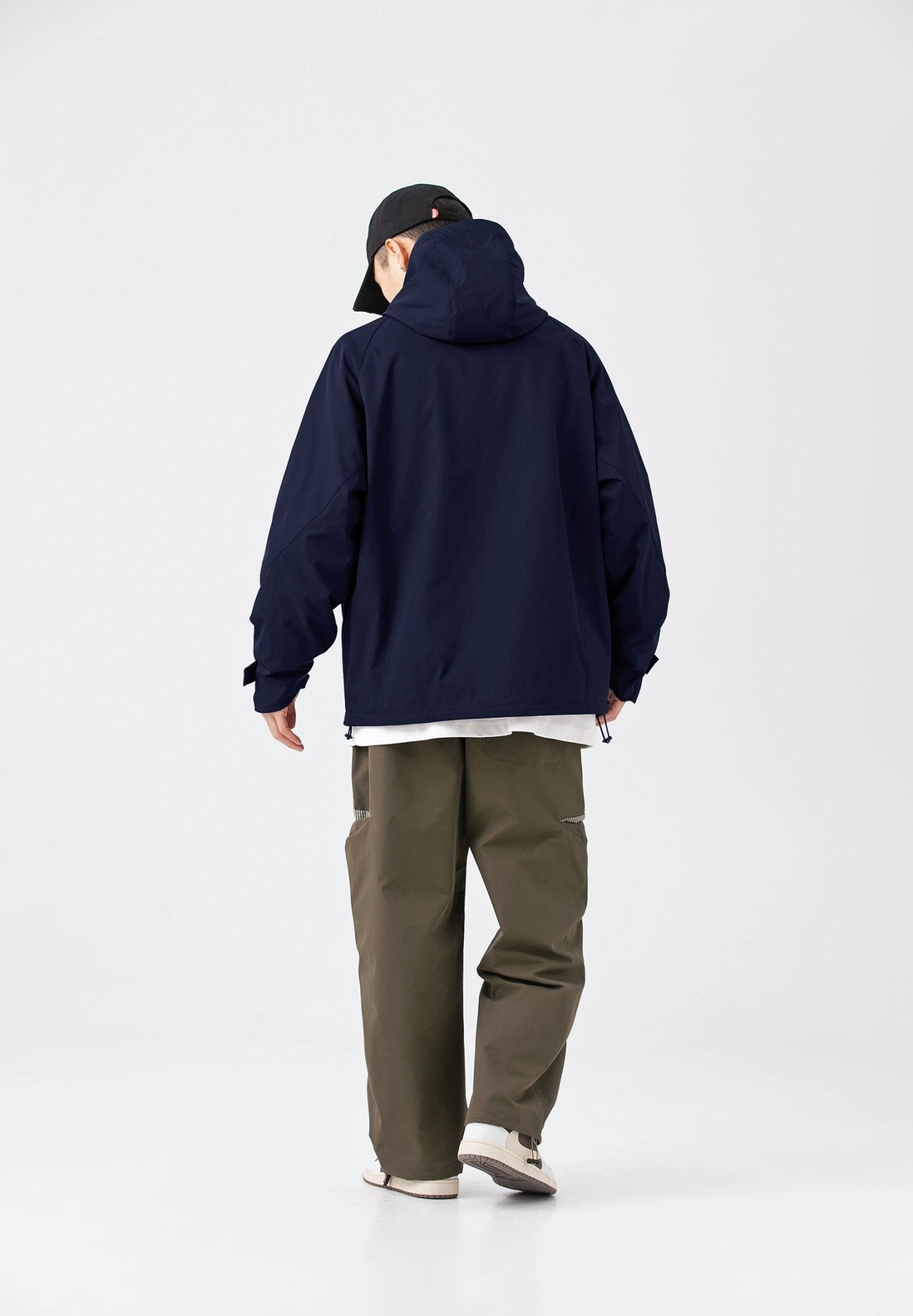 Hooded Jacket Windproof Outerwear In Navy - AXON