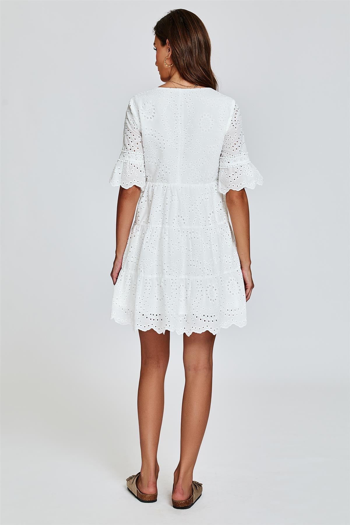 Lace Mini Dress In White - AXON