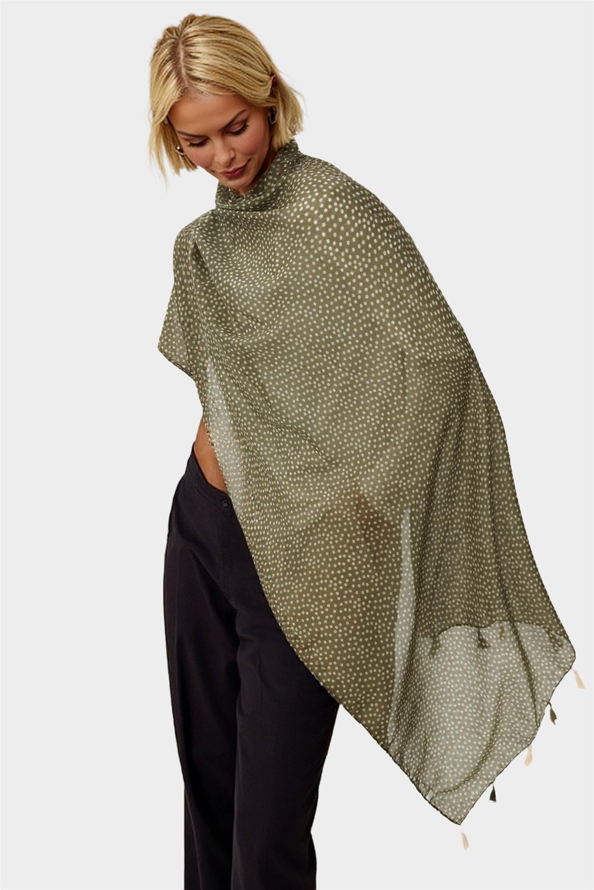 Little Floral Print Tassel Scarf In Brown - AXON