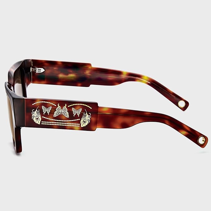 Monika - Rome - AXON