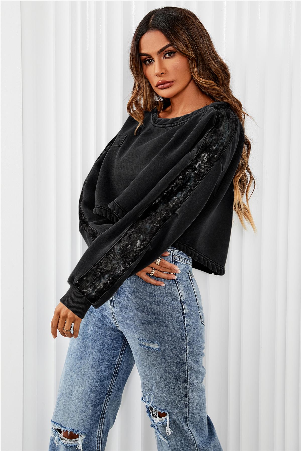Oversized Sequin Detail Cropped Sweatshirt In Black - AXON
