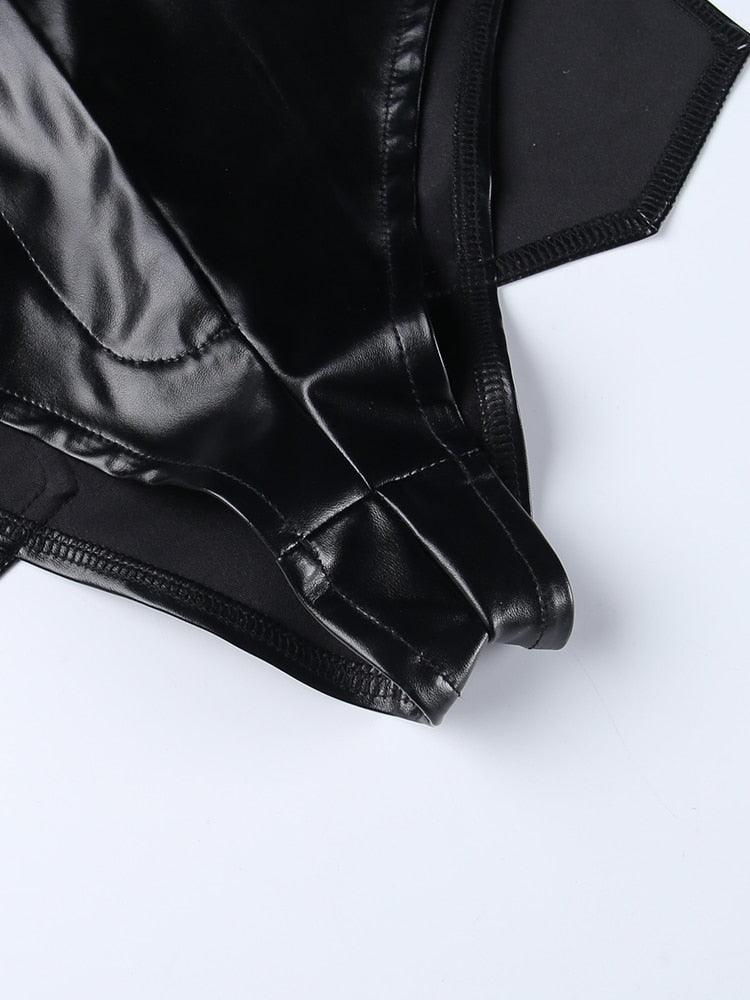 Triangle Pocket Short