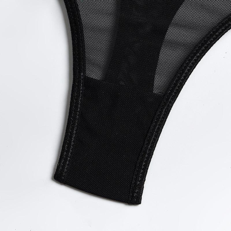 Cut Out 4-Piece Garter Belt