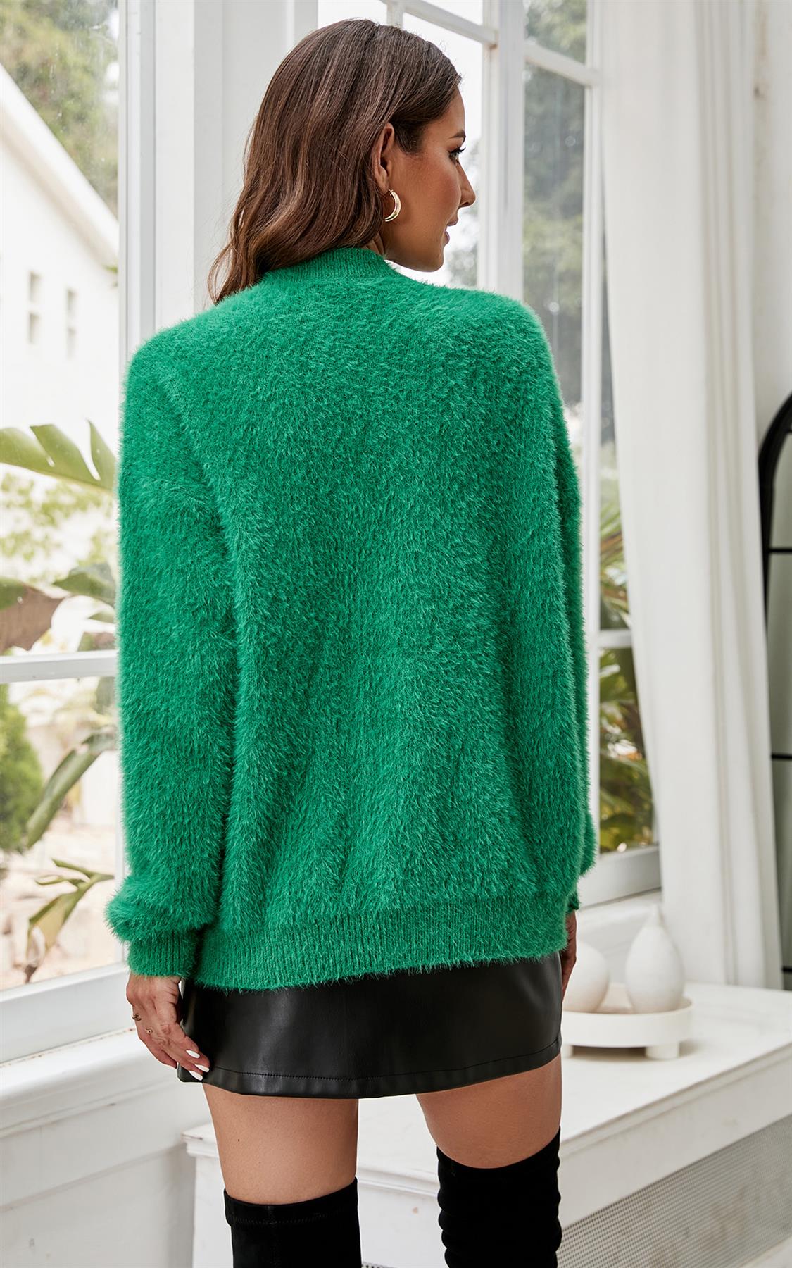 Relaxed Soft Comfy Jumper Top In Green - AXON