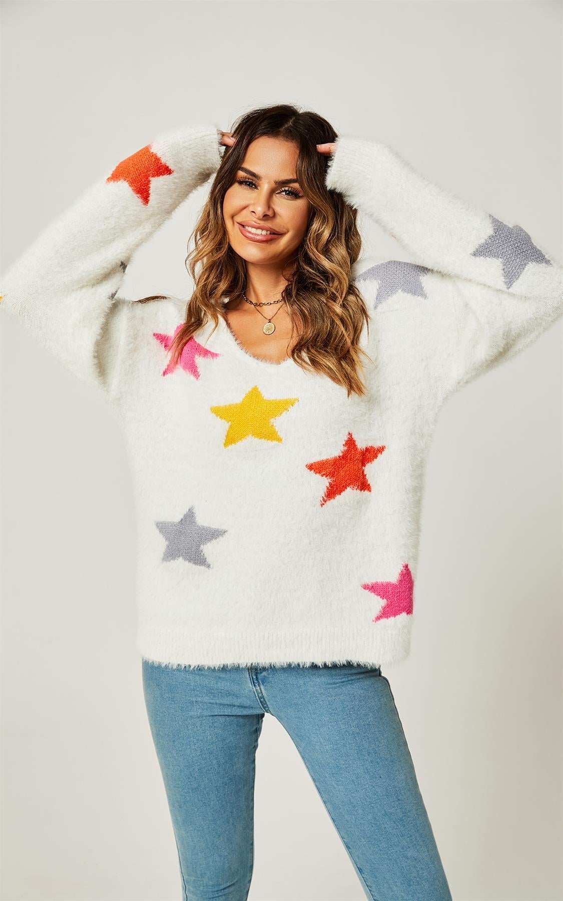 Relaxed Soft Comfy V Neck White Star Pattern Jumper Top In White - AXON