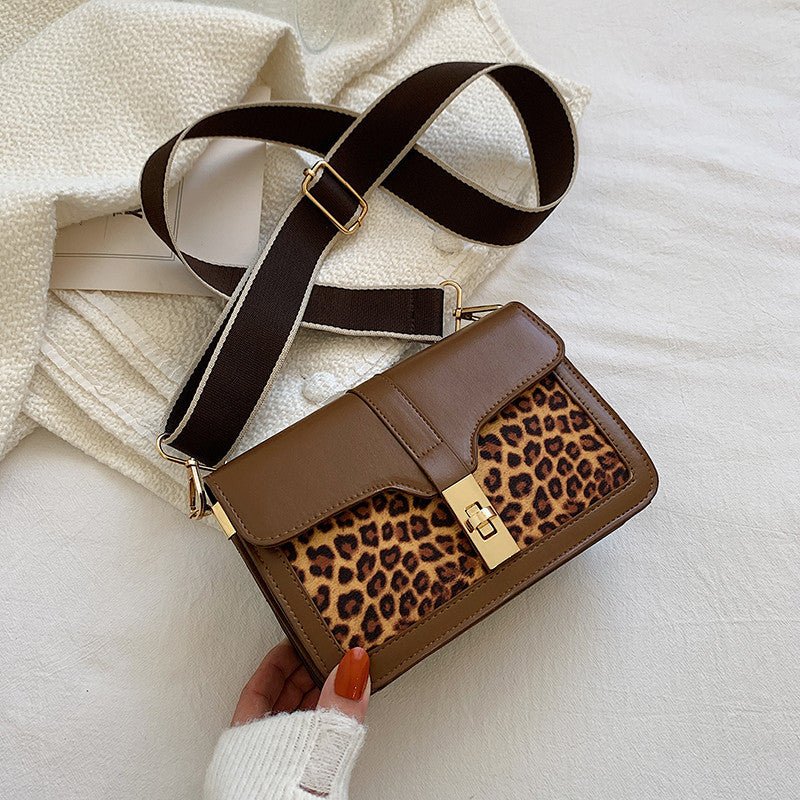 Retro Women's Simple Messenger Bag - AXON