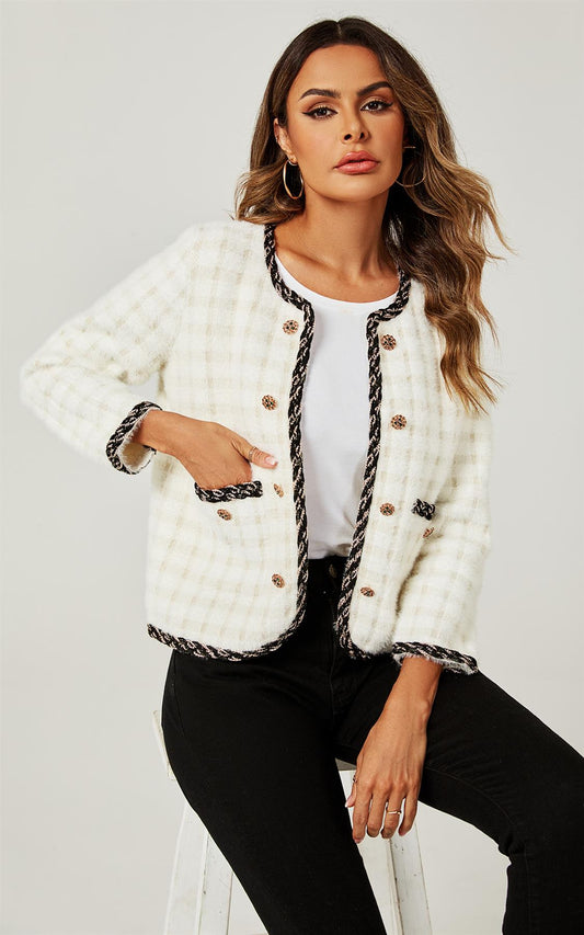 Straight Boucle Jacket In White - AXON