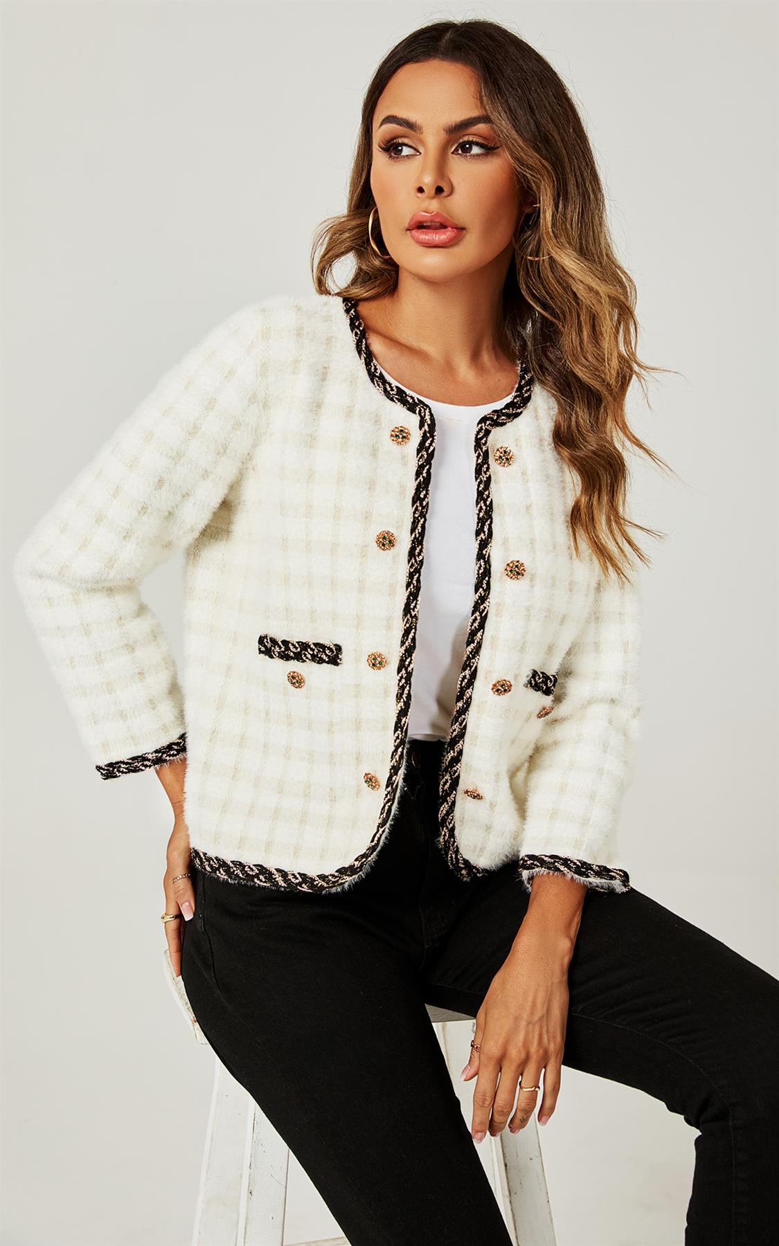 Straight Boucle Jacket In White - AXON