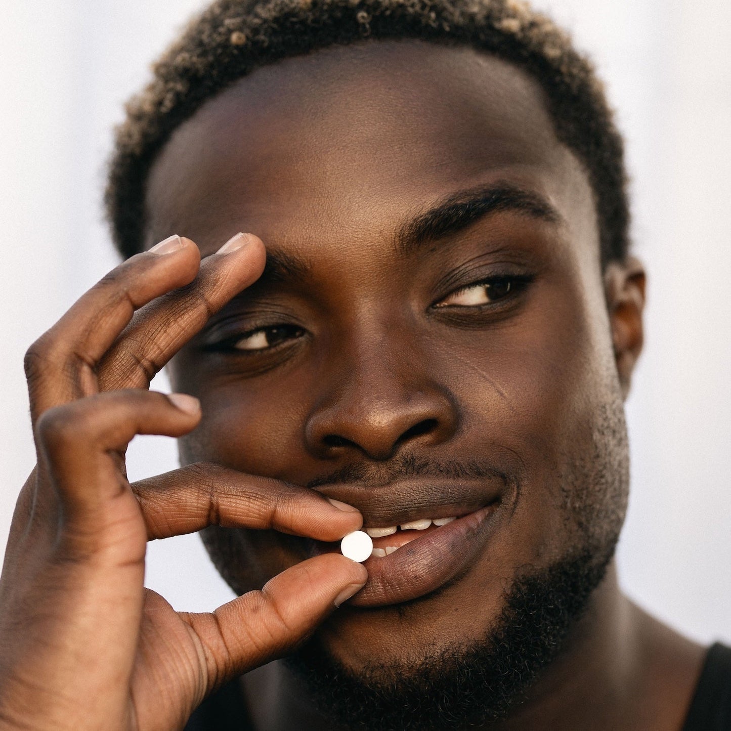 tooth tabs 002 | feste Zahnpasta mit Minze | für frischen Atem und saubere Zähne