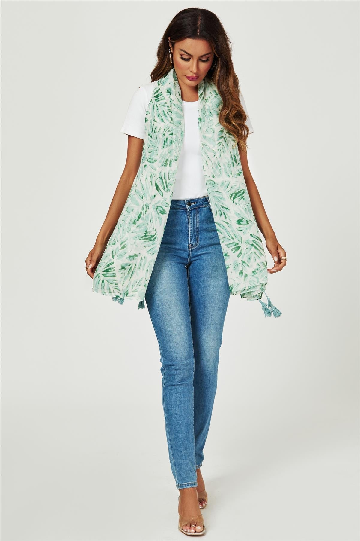 Tropical Leaf Print Tassel Scarf In Green - AXON