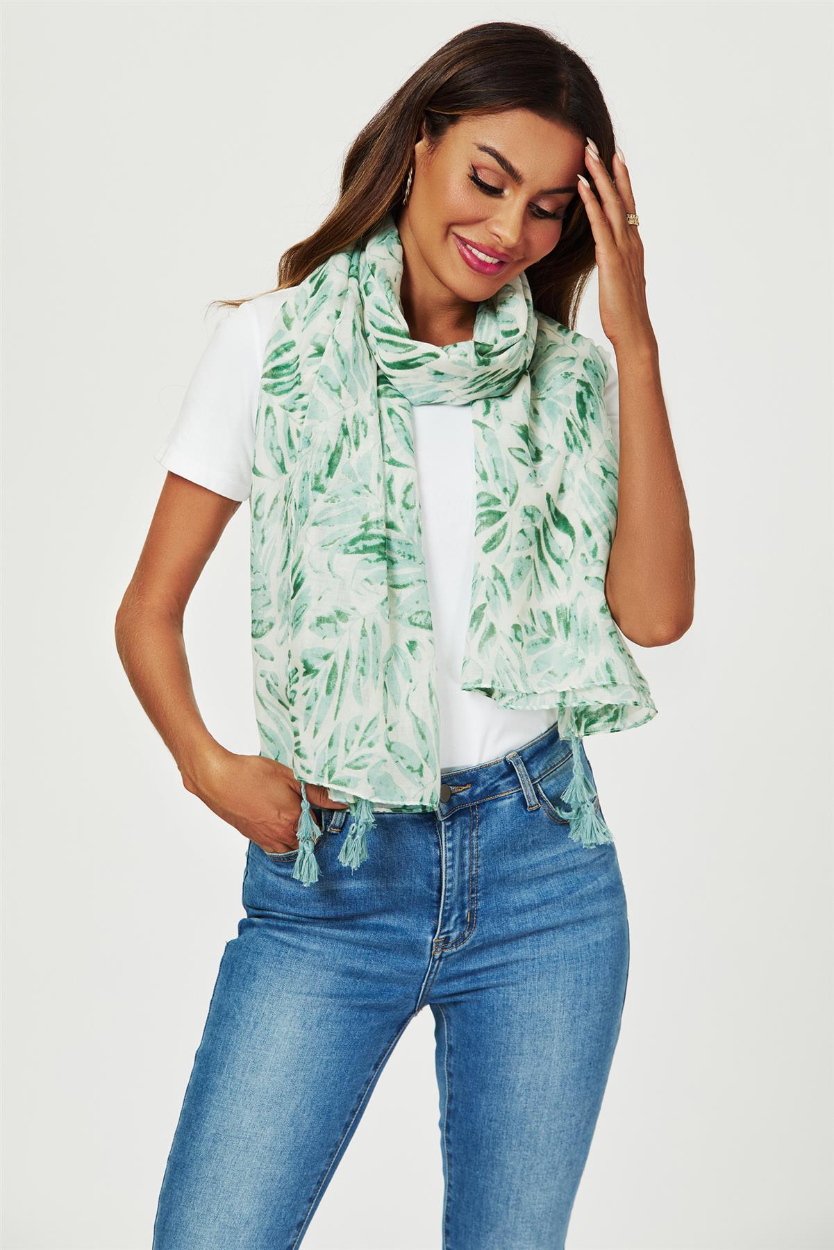 Tropical Leaf Print Tassel Scarf In Green - AXON