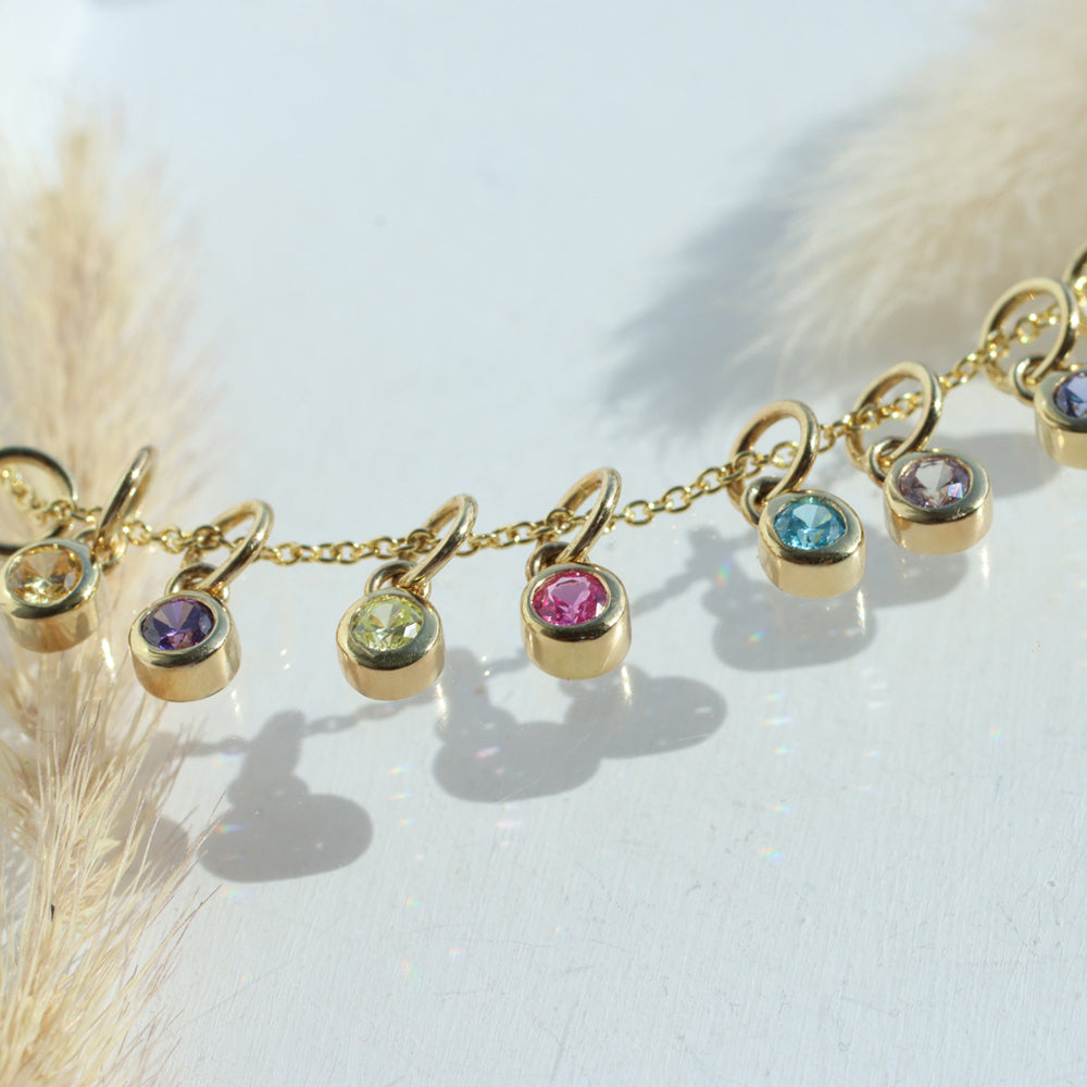 Edle Schmuckkerze mit Geburtsstein - Duftkerze mit Anhänger und Kette aus 925er Silber, vergoldet